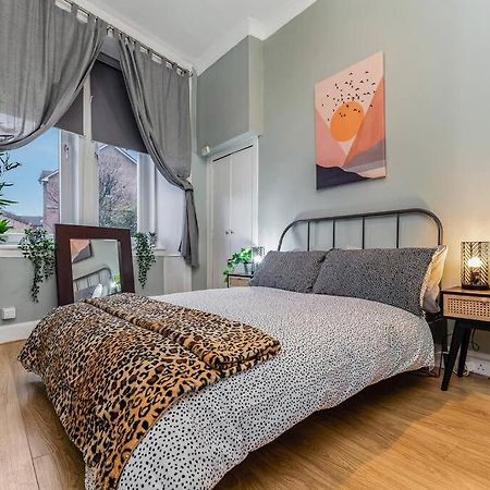 Traditional 1-Bed Flat In Southside Glasgow Exteriör bild